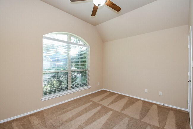 Building Photo - 11511 Ryan Manor Dr