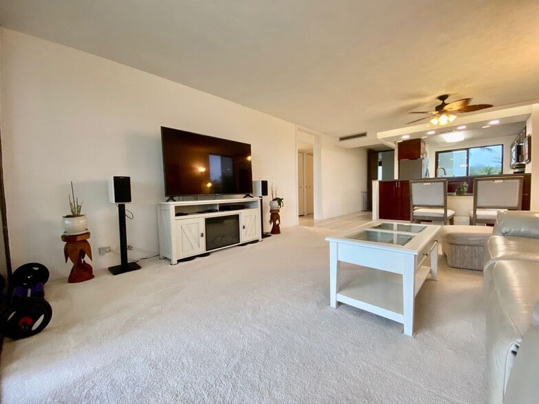 Building Photo - 500 Lunalilo Home Rd