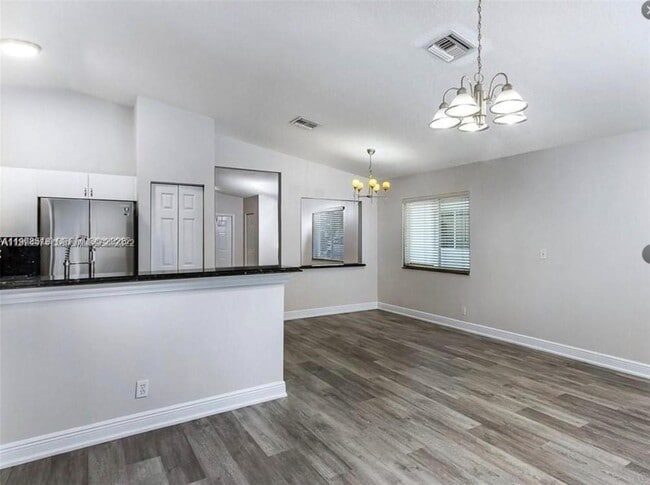 Building Photo - 1213 SW 46th Way