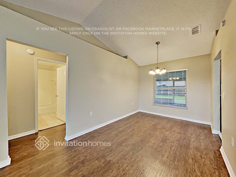 Building Photo - 646 Lakemont Dr