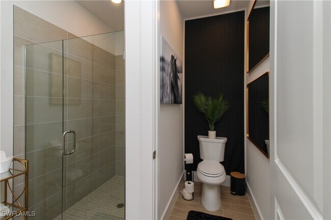 Building Photo - 8857 Oceana Wy