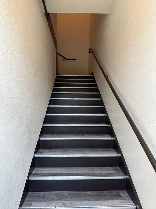 Building Photo - 339
