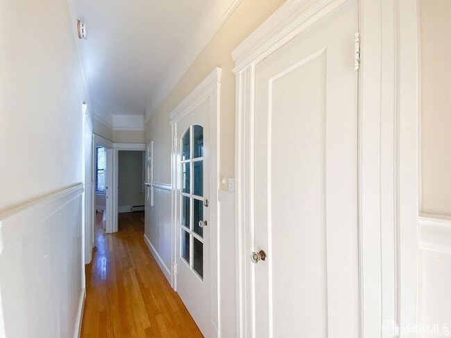 Building Photo - 527 Union St