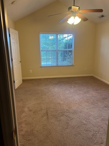 Building Photo - 5016 Bartholomew's Ln