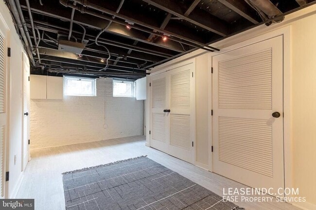 Building Photo - 4434 Reservoir Rd NW