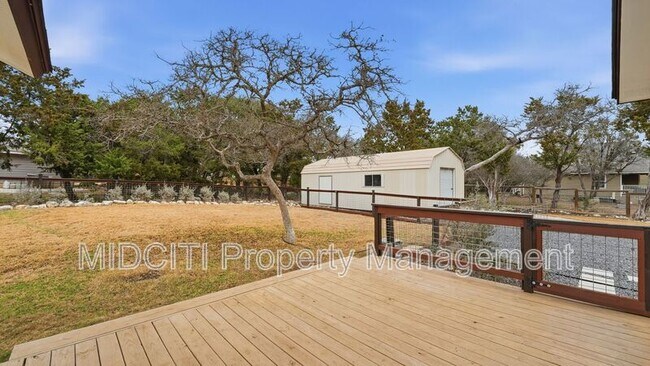 Building Photo - 1361 Bob White Dr