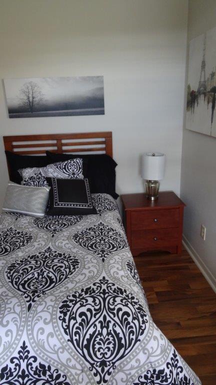 Front Guest Bedroom - can be a den. - 979 West Skyview Crossing Drive