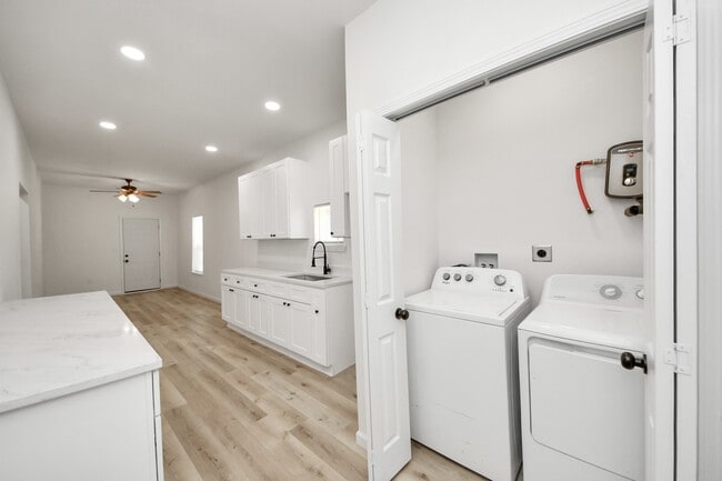 Building Photo - 7305 Sherman St