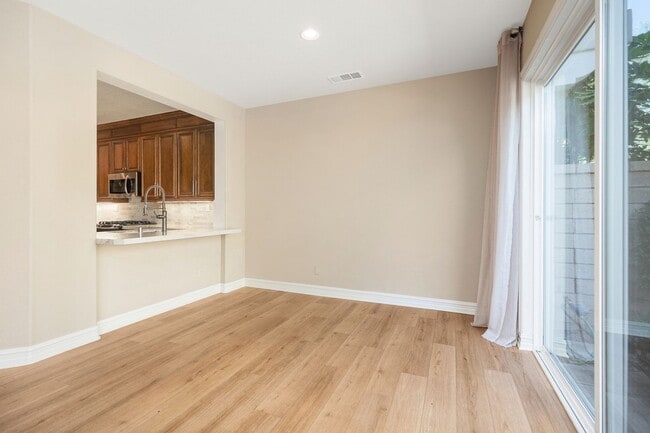 Building Photo - Beautiful Talega Condo!