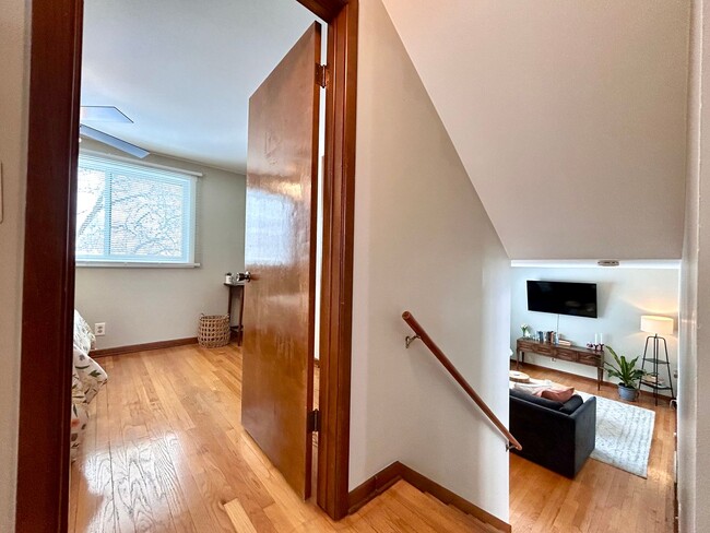 Building Photo - Four Bedroom Home in Southeast Grand Rapids