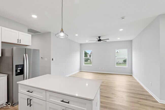 Building Photo - 8355 Fieldfare Way