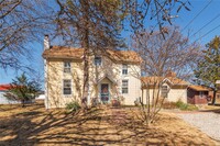 Building Photo - 9901 Arthur Ln