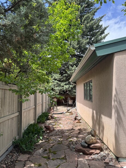 Path to Patio - 1220 Colorado Ave