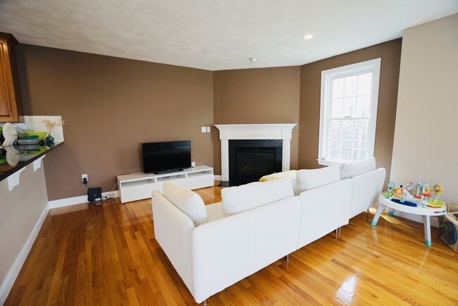 Primary Photo - 94 3rd St