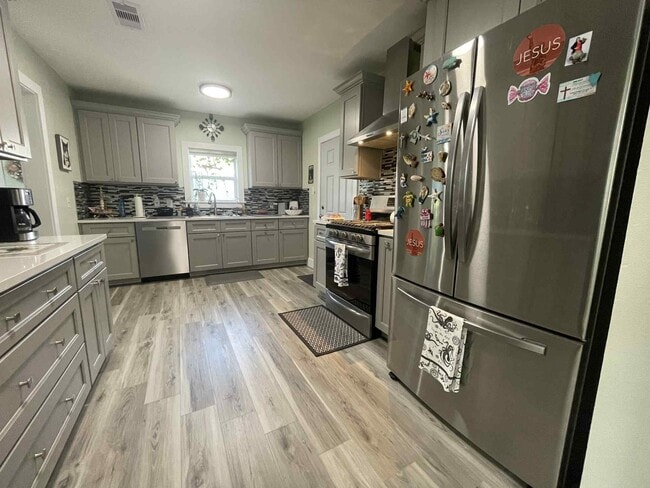 Building Photo - 3519 Avenue P 1/2