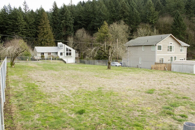 Building Photo - 4239 SE 141st Ave