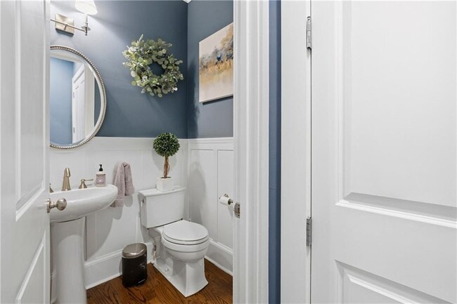 Building Photo - 1295 Cumberland Rd NE