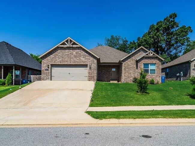 Primary Photo - 3602 SW Brittany Rd