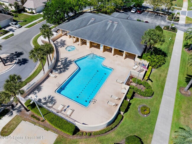 Building Photo - 4331 Aberdeen Cir