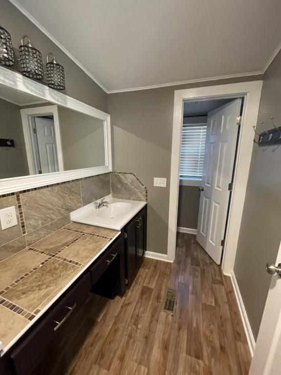 Building Photo - 1741 Horne Rd