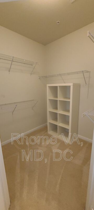 Building Photo - 12917 Centre Park Cir