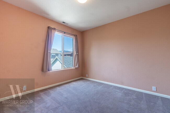 Building Photo - 2147 Falkirk Dr