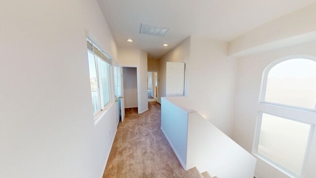 Building Photo - COASTAL Living | Blocks from the beach