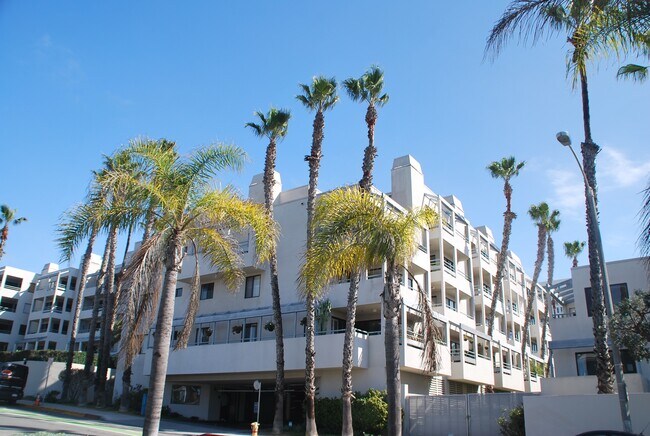 Building Photo - 140 Ocean Park Blvd
