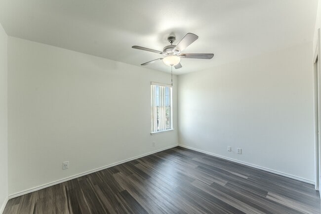 Building Photo - 1339 Diamond Bluff