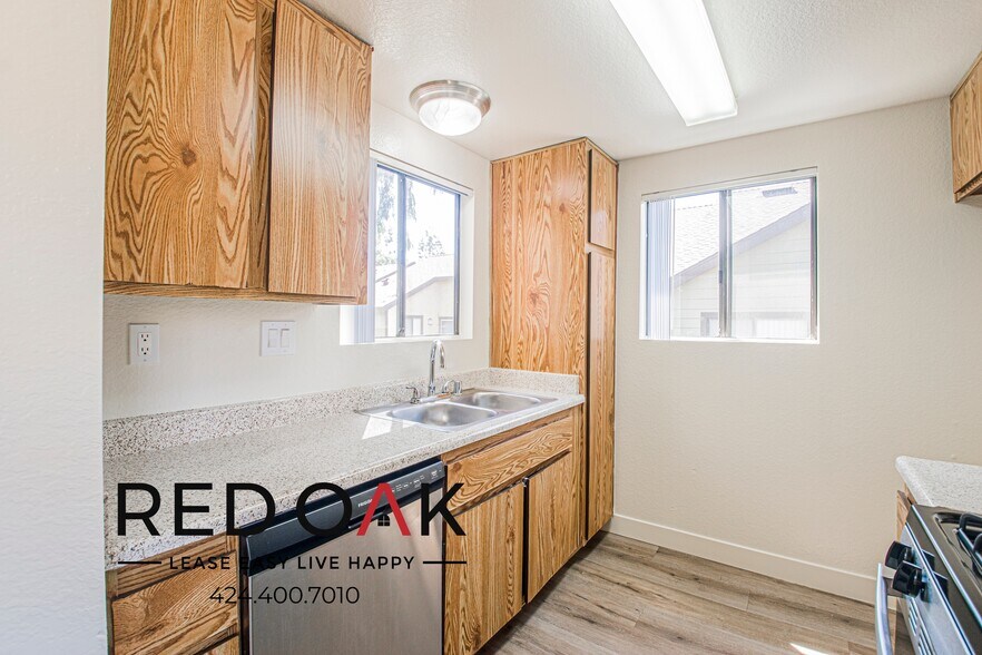 Building Photo - 2680 E Highland Ave