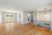 Building Photo - 5201 Aubrey Ln