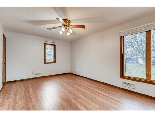 Building Photo - 7741 Heritage Rd