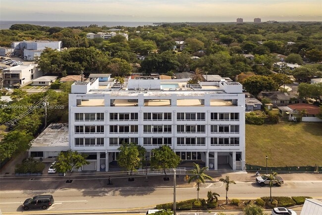 Building Photo - 3250 Grand Ave