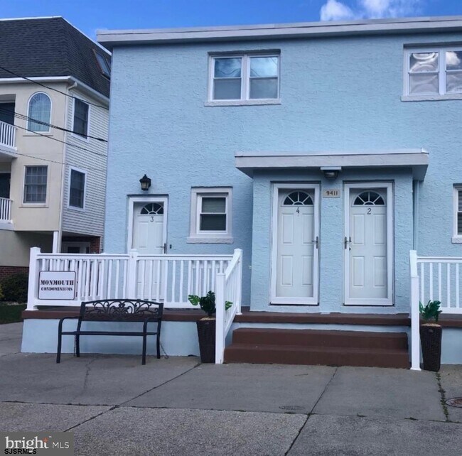 Primary Photo - 9411 Monmouth Ave