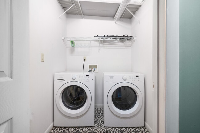 Laundry Room - 1301 Market St
