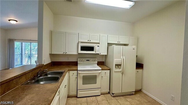 Building Photo - 4299 Bellasol Cir
