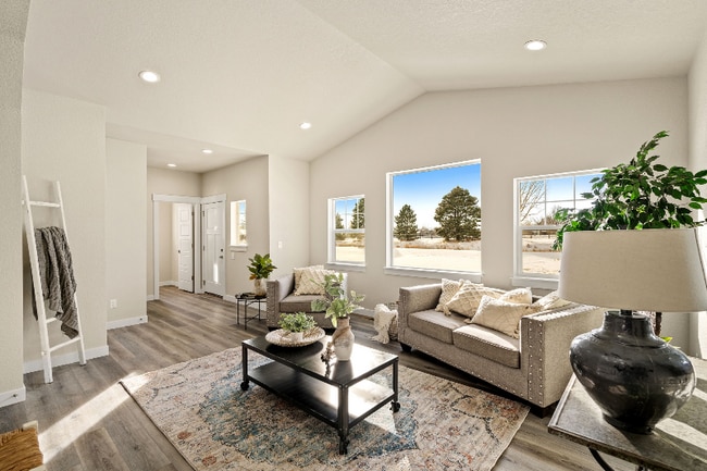 Building Photo - 226 E Chestnut St