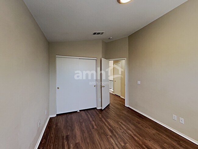 Building Photo - 10008 E Capri Ave