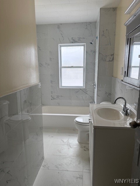 Building Photo - 2255 Genesee St