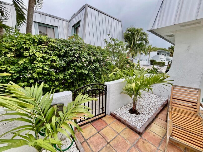 Building Photo - 106 Linda Ln