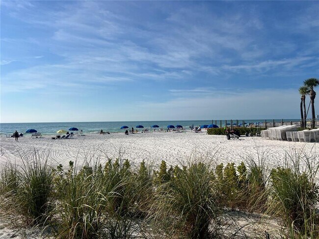 Building Photo - 1001 Point of Rocks Rd