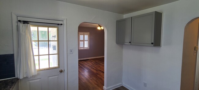 More cabinets - 1037 E Prospect St