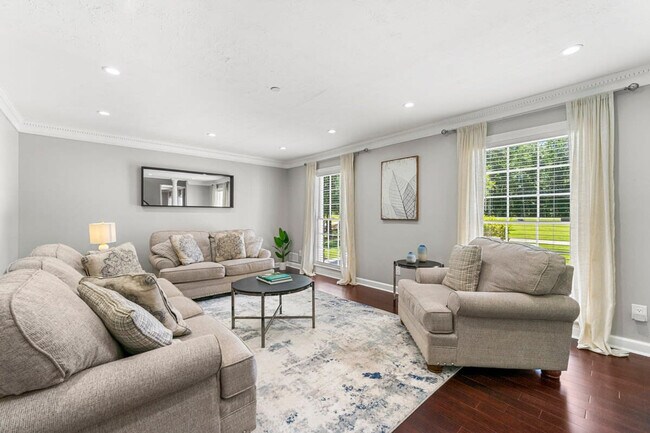 Building Photo - 441 Georgia 279-SI ID1019263P