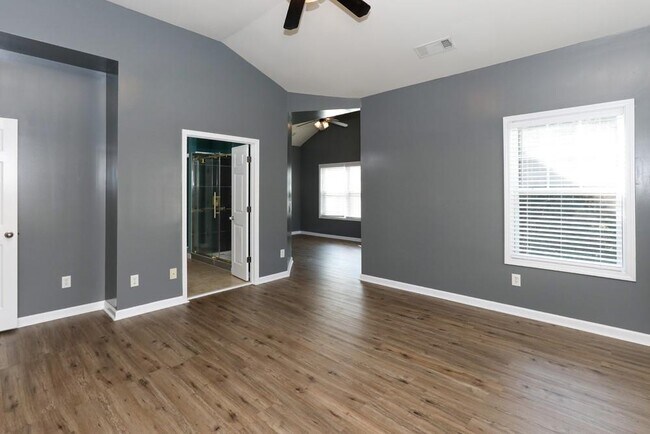 Building Photo - 2871 Cross Creek Dr