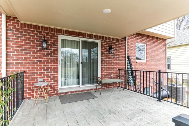 Building Photo - 37440 Curwood Dr