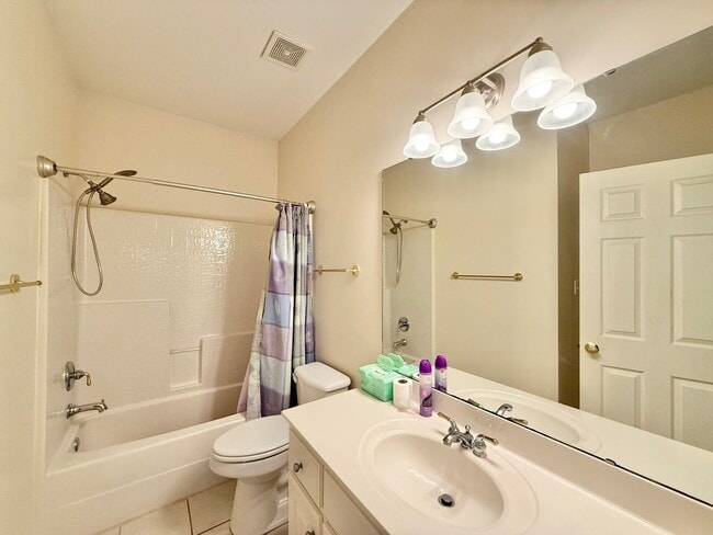Building Photo - Spacious 4BD, 3BA Raleigh Home with a 2-Ca...