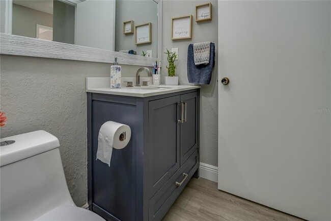 Building Photo - 10263 Gandy Blvd N