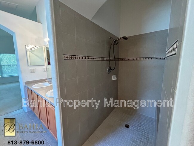 Building Photo - 6850 Pine Springs Dr
