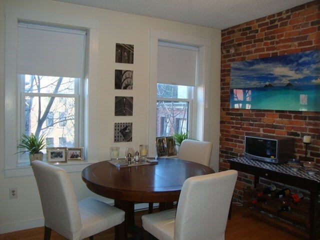 Building Photo - 32 7th St