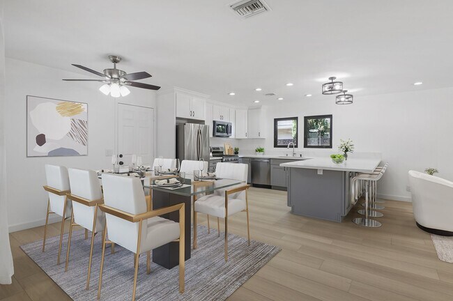 Building Photo - COMPLETELY UPDATED CALABASAS HOME!
